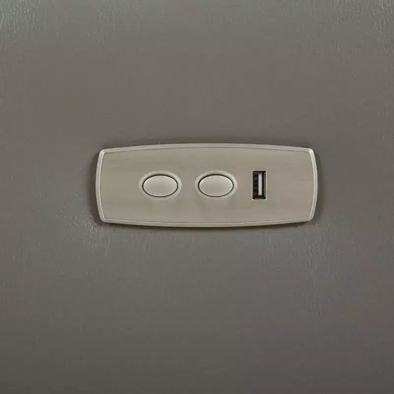Fauteuil inclinable, pivotant et berçant en cuir avec ports USB
